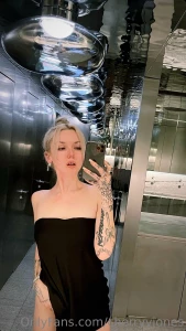 How s this for your daily distraction