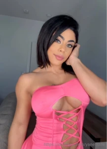 Im just a strong girl that loves pink