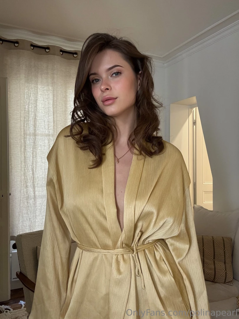 The robe stays maybe 