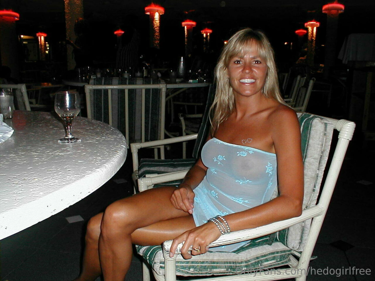 A typical dinner dress at hedo need to pay attention to which panties part 2 