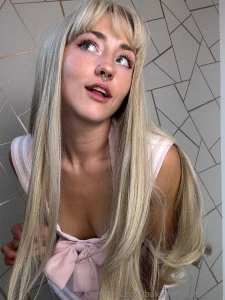 The best outfit to match my blonde wig do you think it s hot