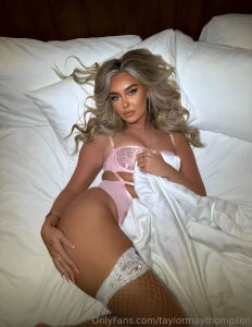 Itsellsxo i can t believe how sexy she is free paid page for 25 ppl