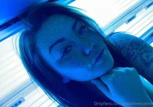 I took some really sexy pictures while i was tanning do you wanna see