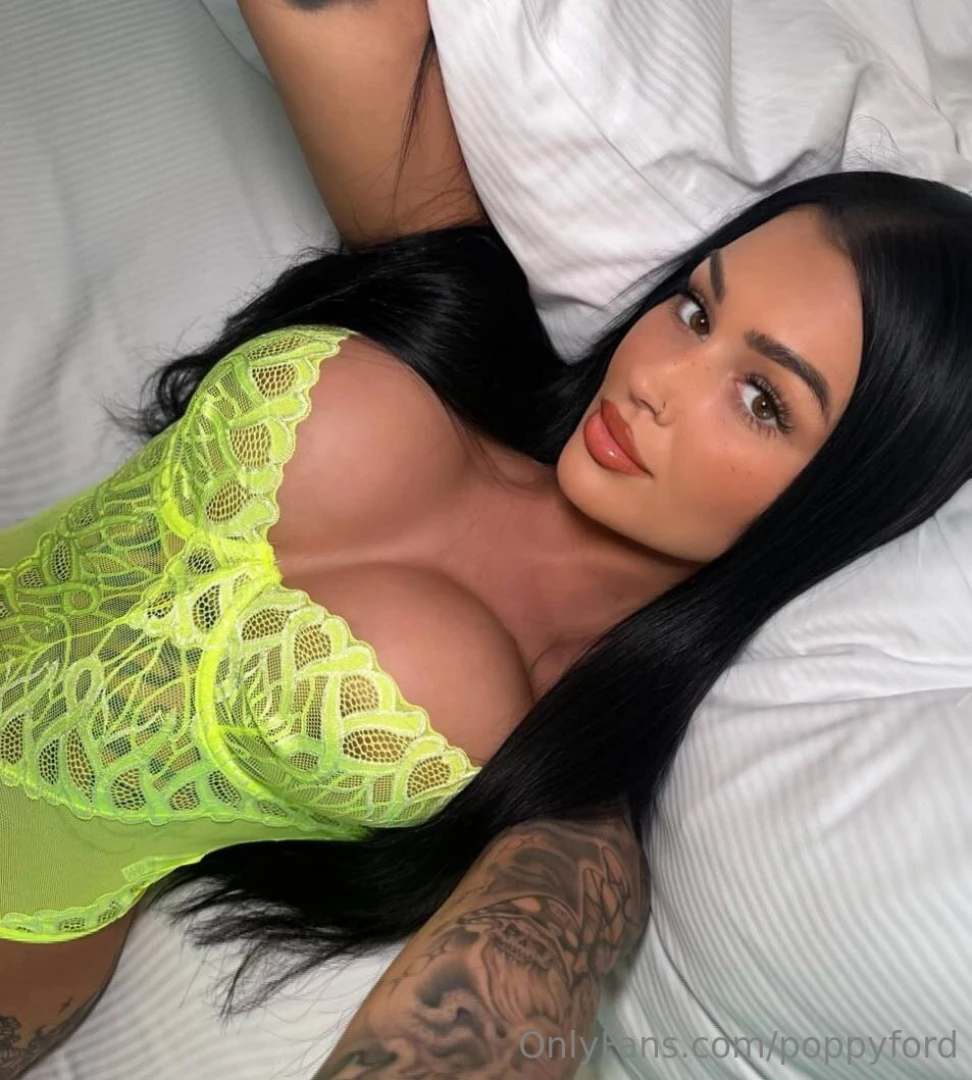 Woww heyylena has her vip free for the next 50 subs part 6 