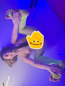 Sucking my toes and my big black slink