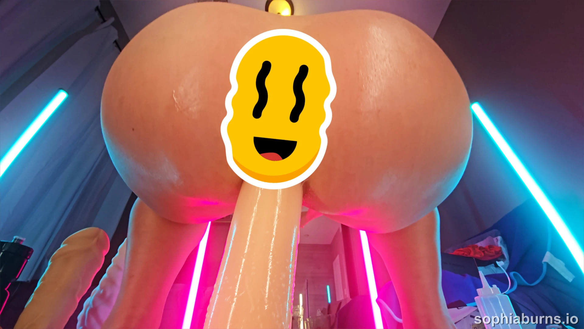 Carving out my asshole 2 - coming soon 