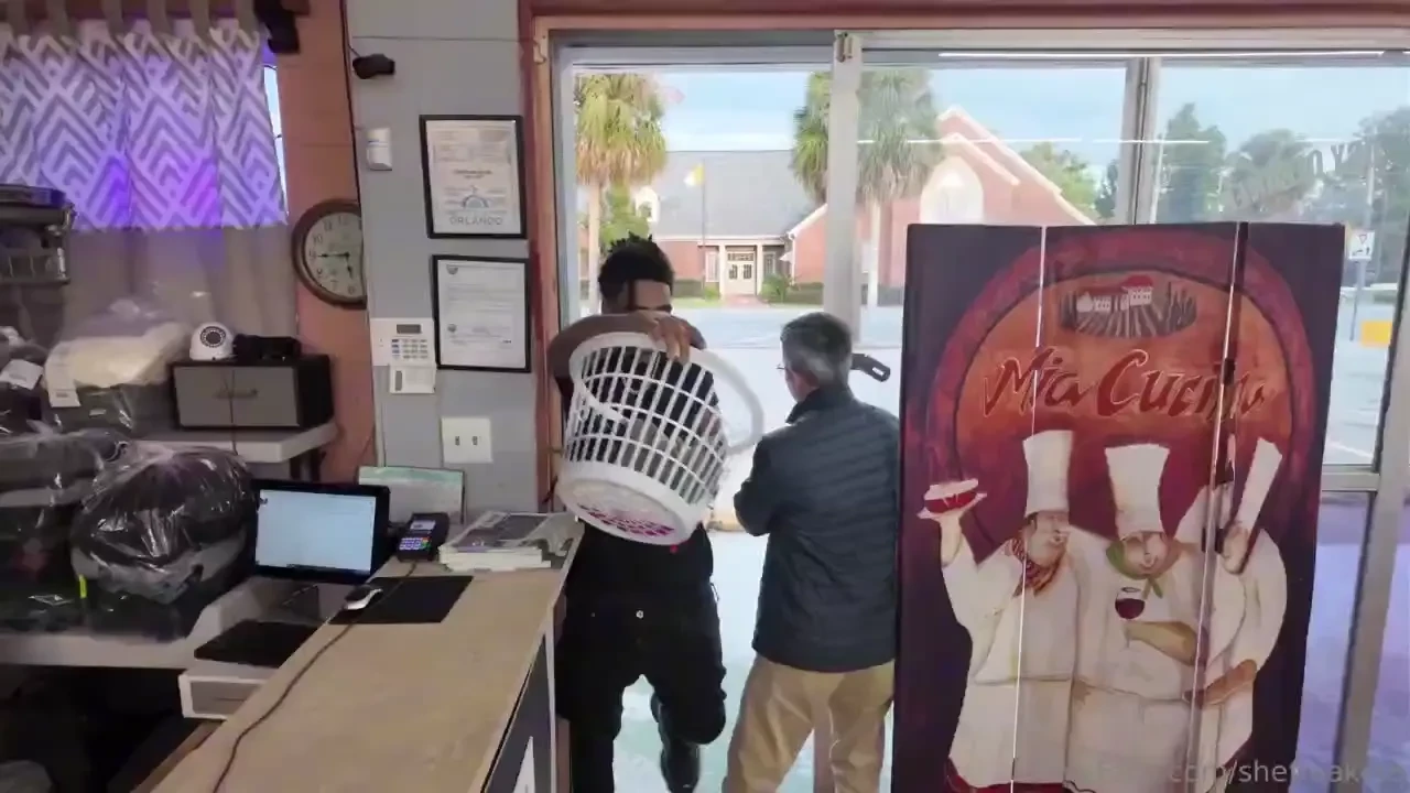 Fucked baddie in laundry machine 