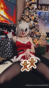 Is christmas your favorite holiday dm me 2b christmas when you re