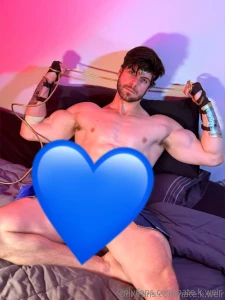 Wanna see me turned over amp tied up the lasso of truth did it