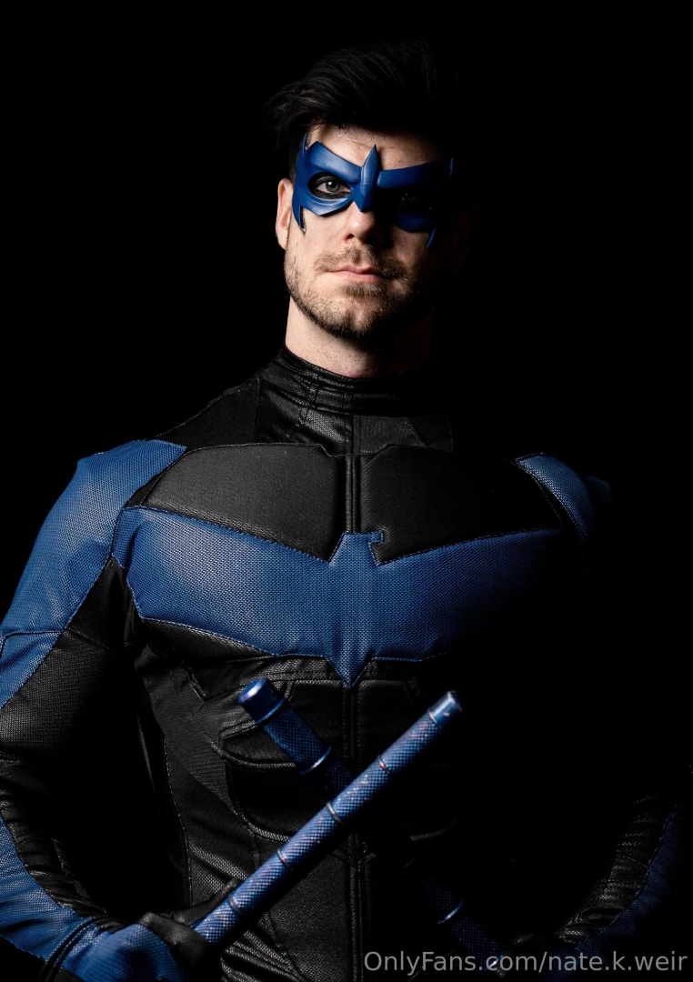 Hey wanted to share a quick nightwing photo with you all i m undecided 