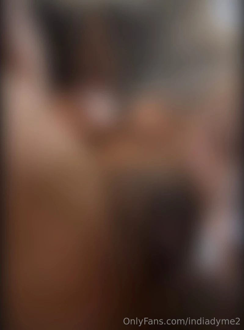 Look at the way my juice titties bounce while i fuck myself right over 