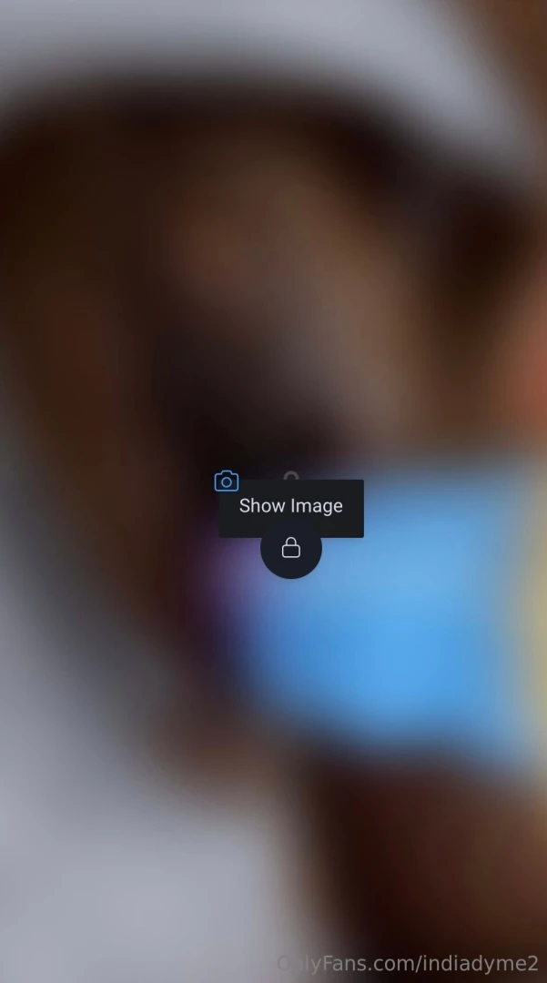 I putting my unicorn dildo in my pussy 