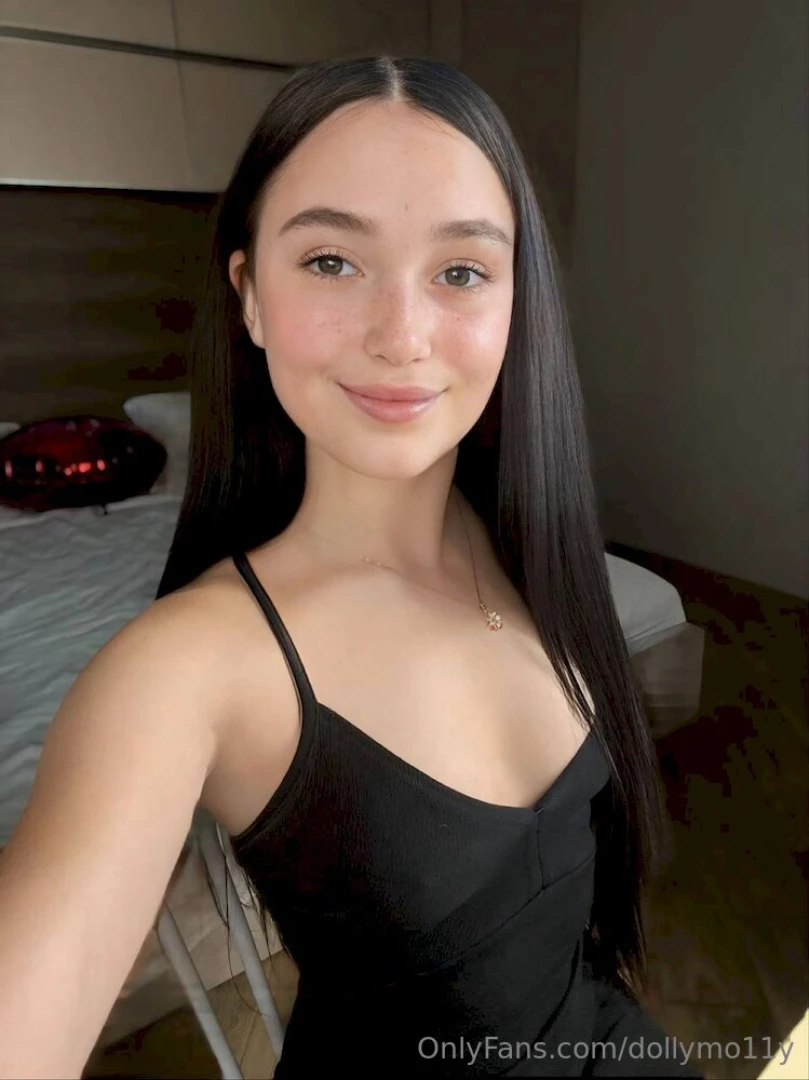 Keepgoingcaroline is wet right now my bestfriend loves to watch men part 441 