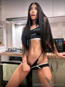 Free subscription only today dollymo11y dollymo11y she s so kinky for part 4