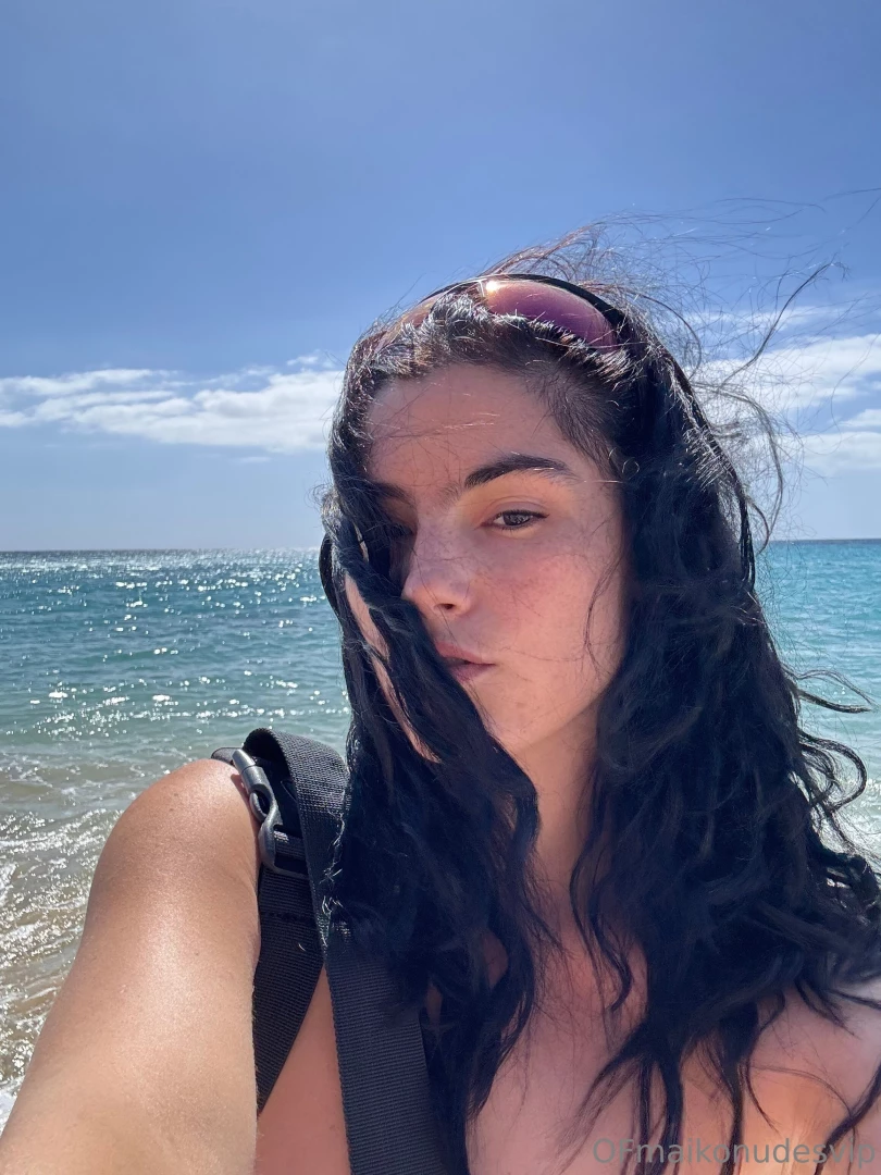 In questi giorni ho praticato molto nudismo in spiaggia stato part 1 