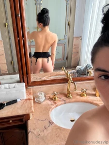 Front or back part 1454