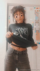 Hihi buy 2 get 1 free on minutes of customs today dm me and ask part 1