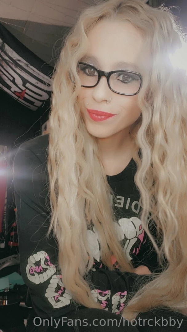 Feeling sexy might have to fuck myself later part 1 