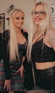 Sexy ass bff