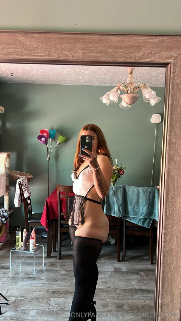 Some mirror pics to start part 3 