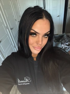 Let s make 2025 so hot even the sun will be jealous