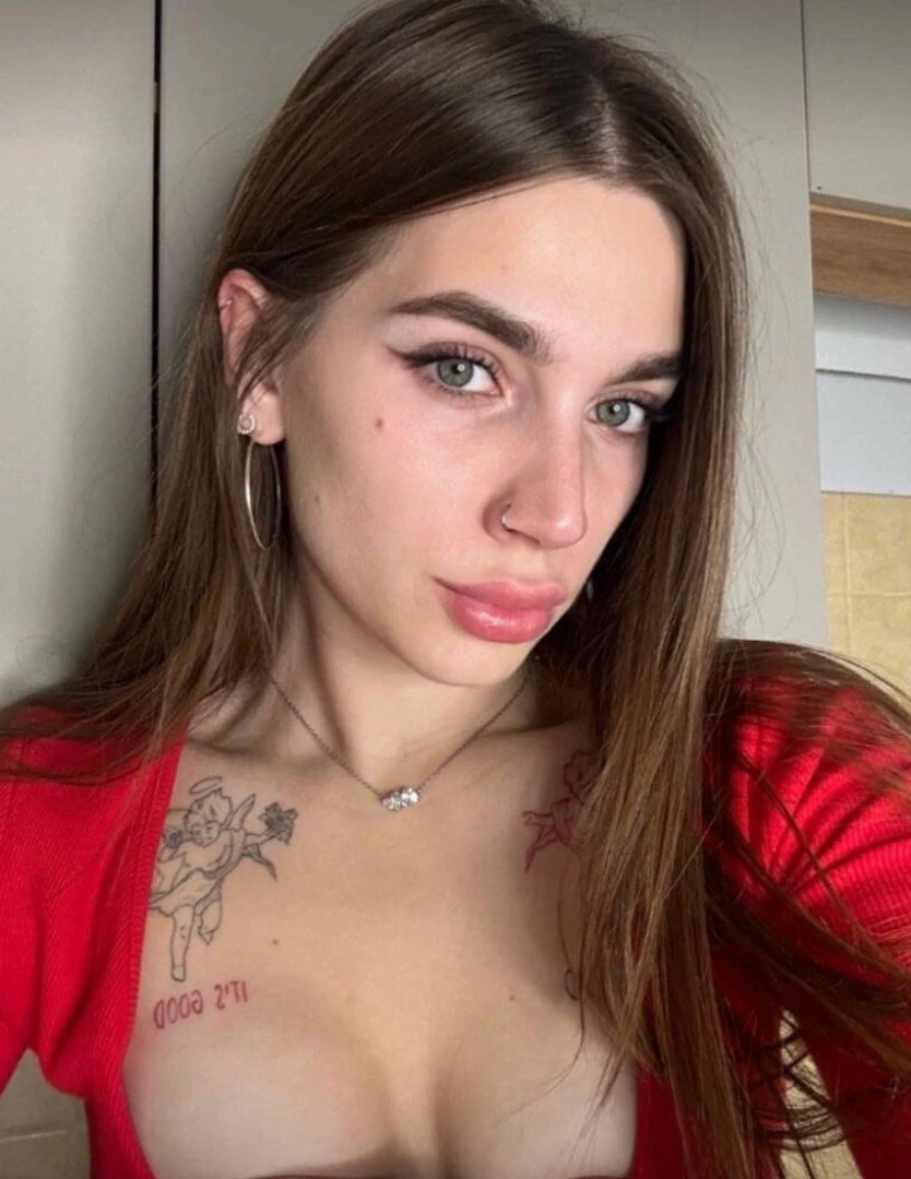 Pretty and wet always zaragreen is ready to fulfill any of your part 234 