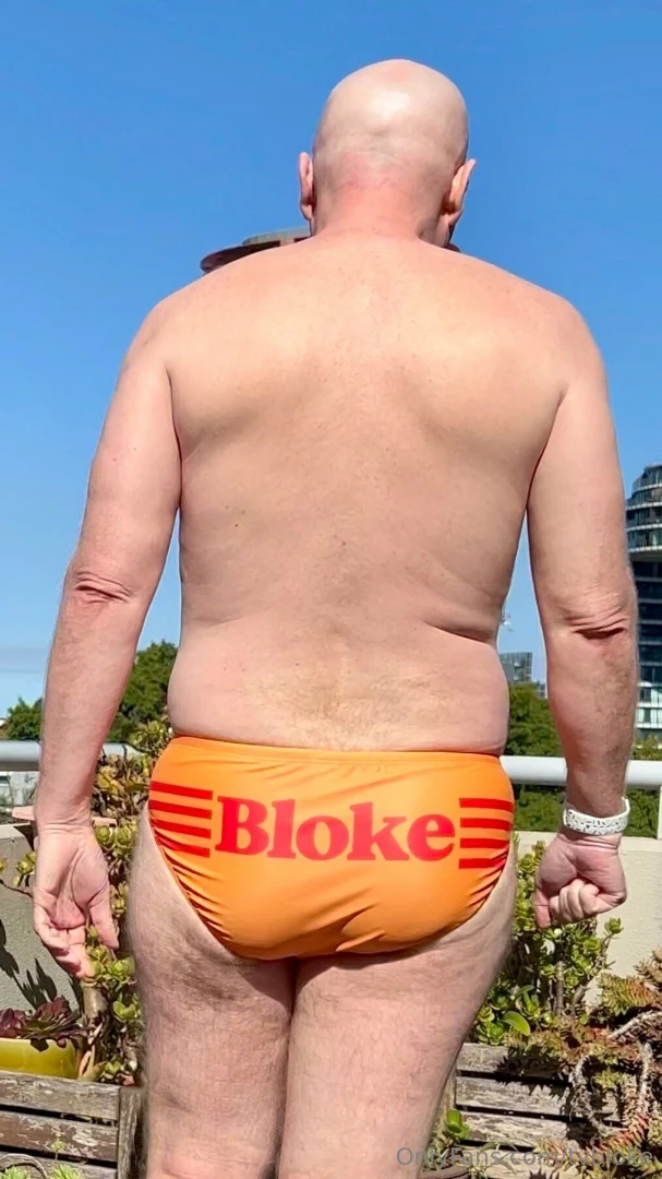 Got some new bloke budgy smugglers pool shoot soon 