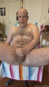 Chatting with a fan i talk about cam4 and show the white addicted part 1