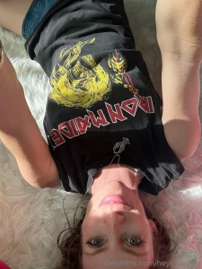 Doing some sit ups on the floor come lay next to me