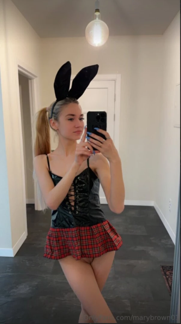 This hot thing marybrown01 is waiting for you she has amazing deals part 8 