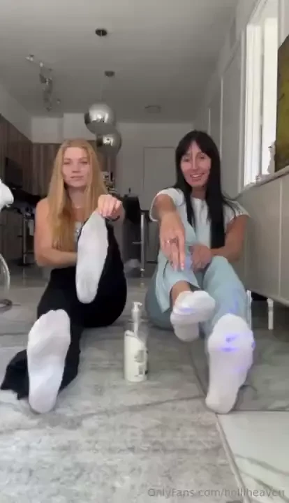 Sneak peak of my bestie livialovex and i worshiping each others feet 