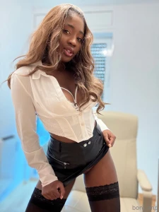 I can be your happy pill