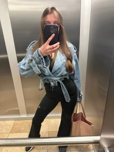 I swear the elevator just brings out my inner model this might have to