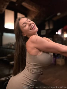 Who needs a menu when you already look like the main treat part 1