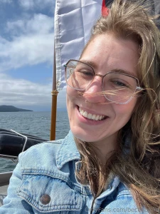 No makeup would you still go out with me