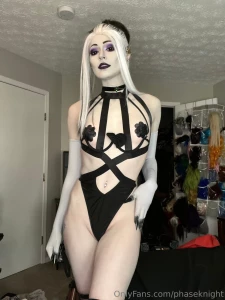 Laudna set part 1 lots of butt complete floss back some videos even a