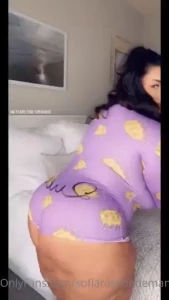 Hey you isn t it your time to get naughty with me baby watch me do a