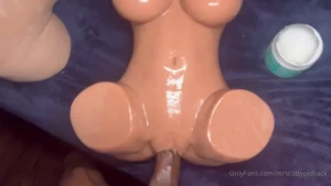 Sexdoll threeway wow amazing