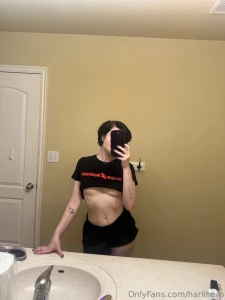 You look lonely i can fix that 2 photos flashing my tits cuz they look