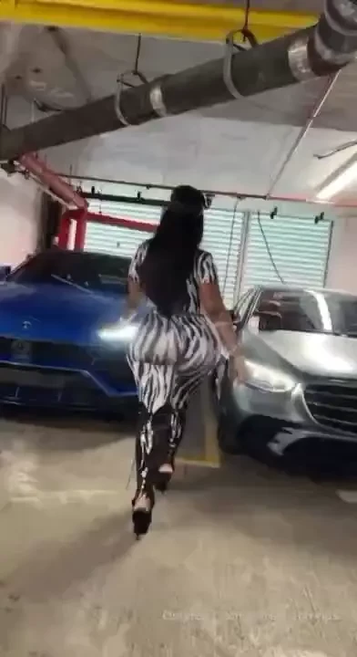 If u cud fuck me in the back of either one which one wud it be 