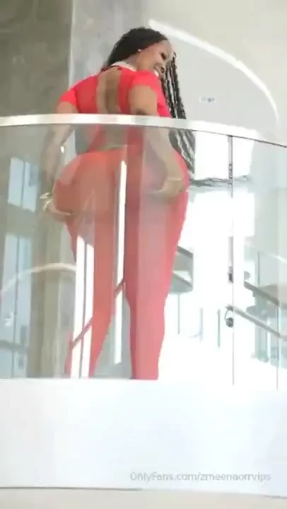 All you real men u kno wat u need to do if u wanna have sum fun 