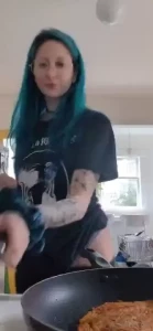 Hey hi as yall know i m over helping a heyashleytea through some tough