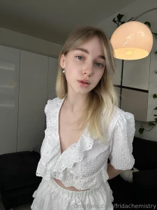 This is how a chemistry teacher looks like before class