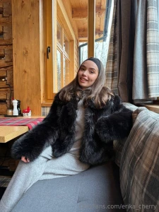 This year i gave in to fashion and bought a faux fur coat i got such a part 1