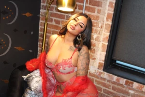 Would you carry this pic in your wallet