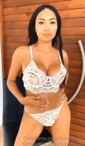 Videos juicy fingers wet pussy