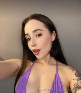 Stop scrolling she s ready for you nikushxo_free she is online right part 4