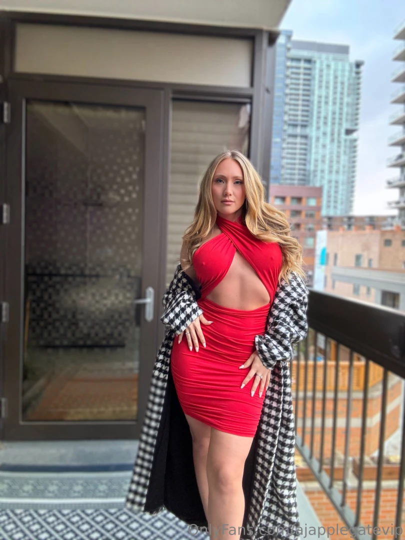 Don t you want to treat yourself to a sexy valentine s day themed 
