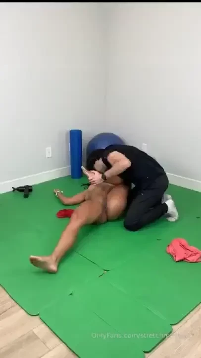 Unlock now stretch coach fucks client flexible babe thatonegirlmikey 