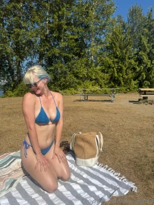 An extra beach pic for the free page part 1